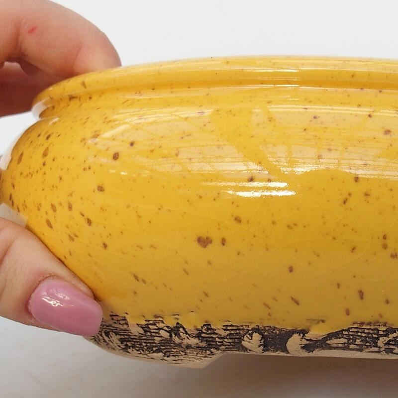 Ceramic bonsai bowl 17.5 x 17.5 x 7 cm, yellow color