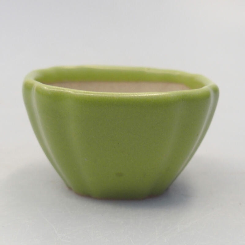 Ceramic bonsai bowl 5 x 5 x 2.5 cm, color green