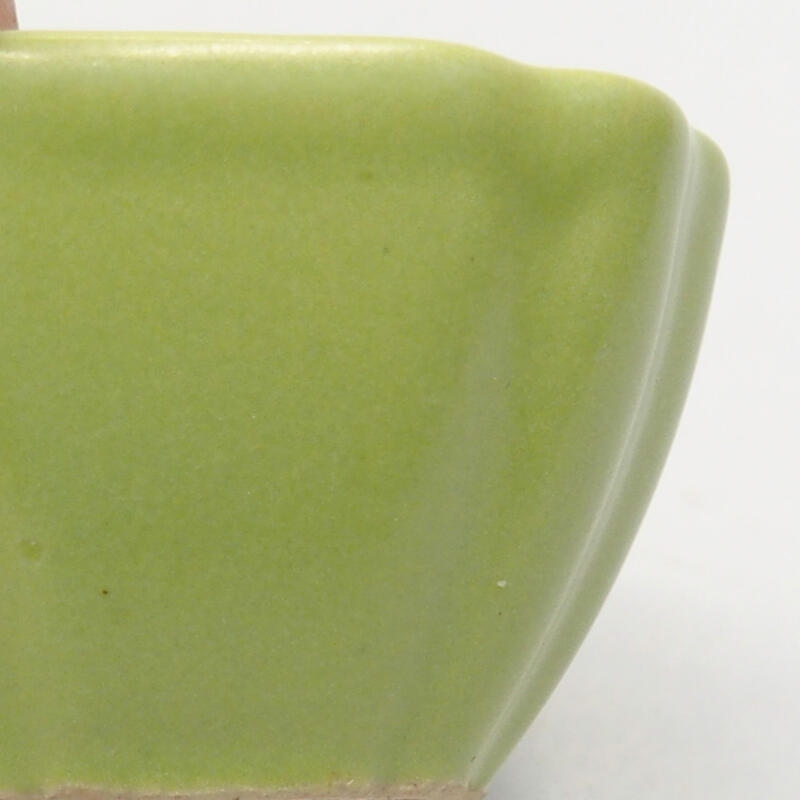 Ceramic bonsai bowl 5 x 5 x 2.5 cm, color green