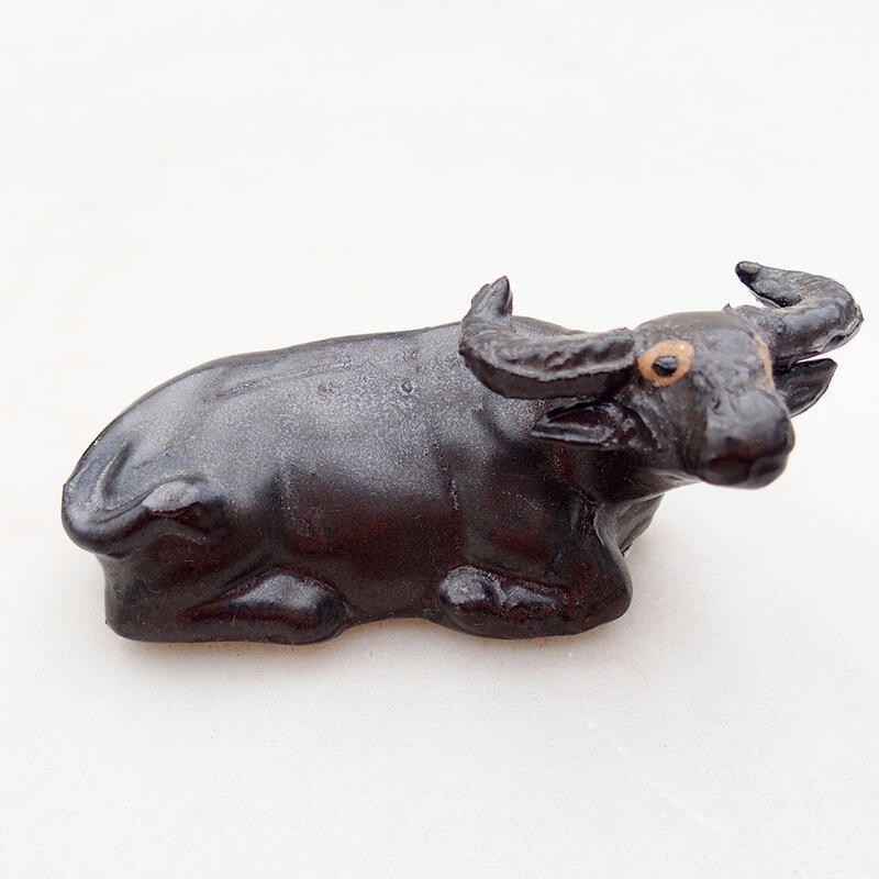 Ceramic figurine - Cow D18-1