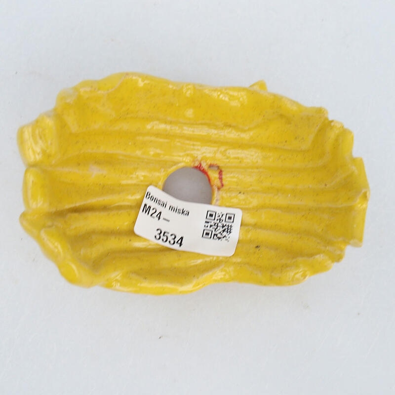 Ceramic shell 10 x 7 x 7 cm, color yellow