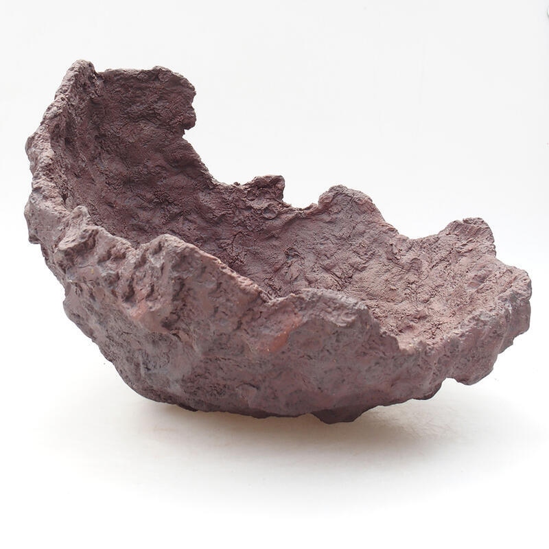 Ceramic shell 26 x 25 x 21 cm, color brown