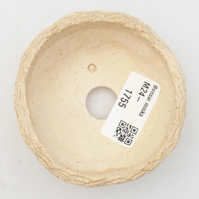 Ceramic shell 8.5 x 8.5 x 3 cm, color beige