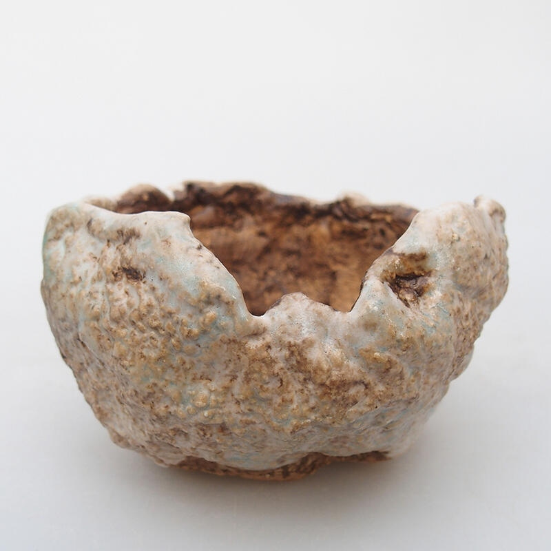 Ceramic shell 8,5 x 8 x 5 cm , colour blue