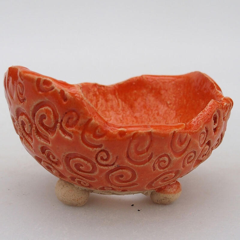 Ceramic shell 8.5 x 8 x 5 cm, color orange