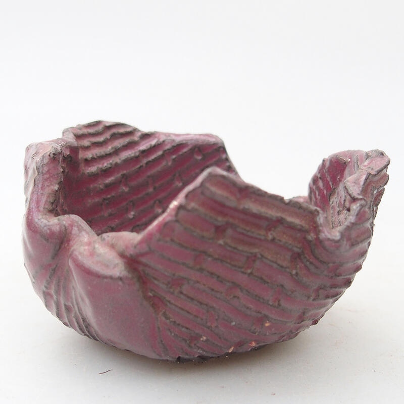 Ceramic shell 8 x 7.5 x 4.5 cm, color pink