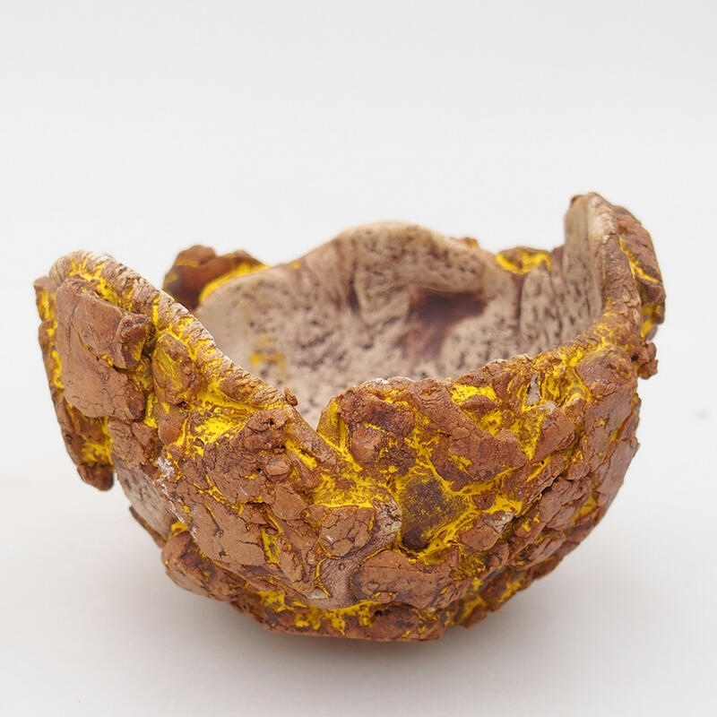 Ceramic Shell 9 x 8 x 6.5 cm, color yellow