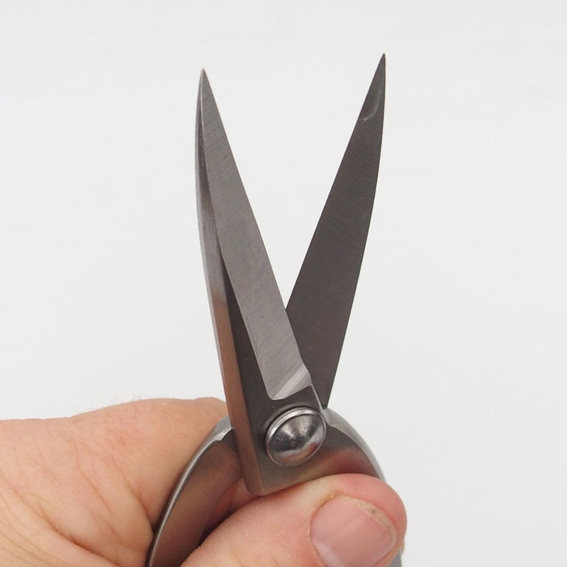 Scissors 200 mm long - stainless steel