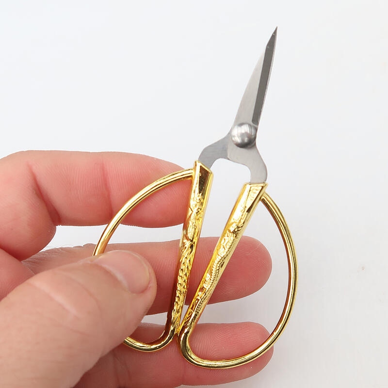 Golden bonsai scissors 8.5 cm